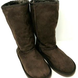 Womens Replica Boots Size 9 Warm Man Made Fabric